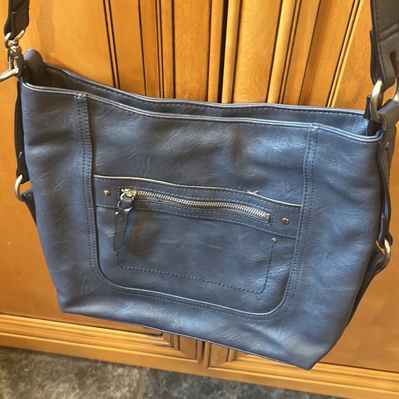 Large Crossbody Bag - Picture 2 of 15